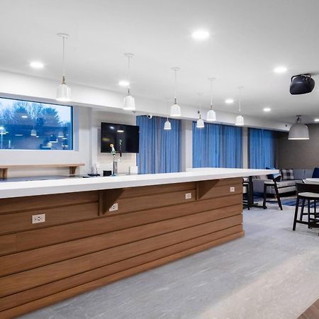 Fairfield Inn & Suites Springfield Enfield Extérieur photo