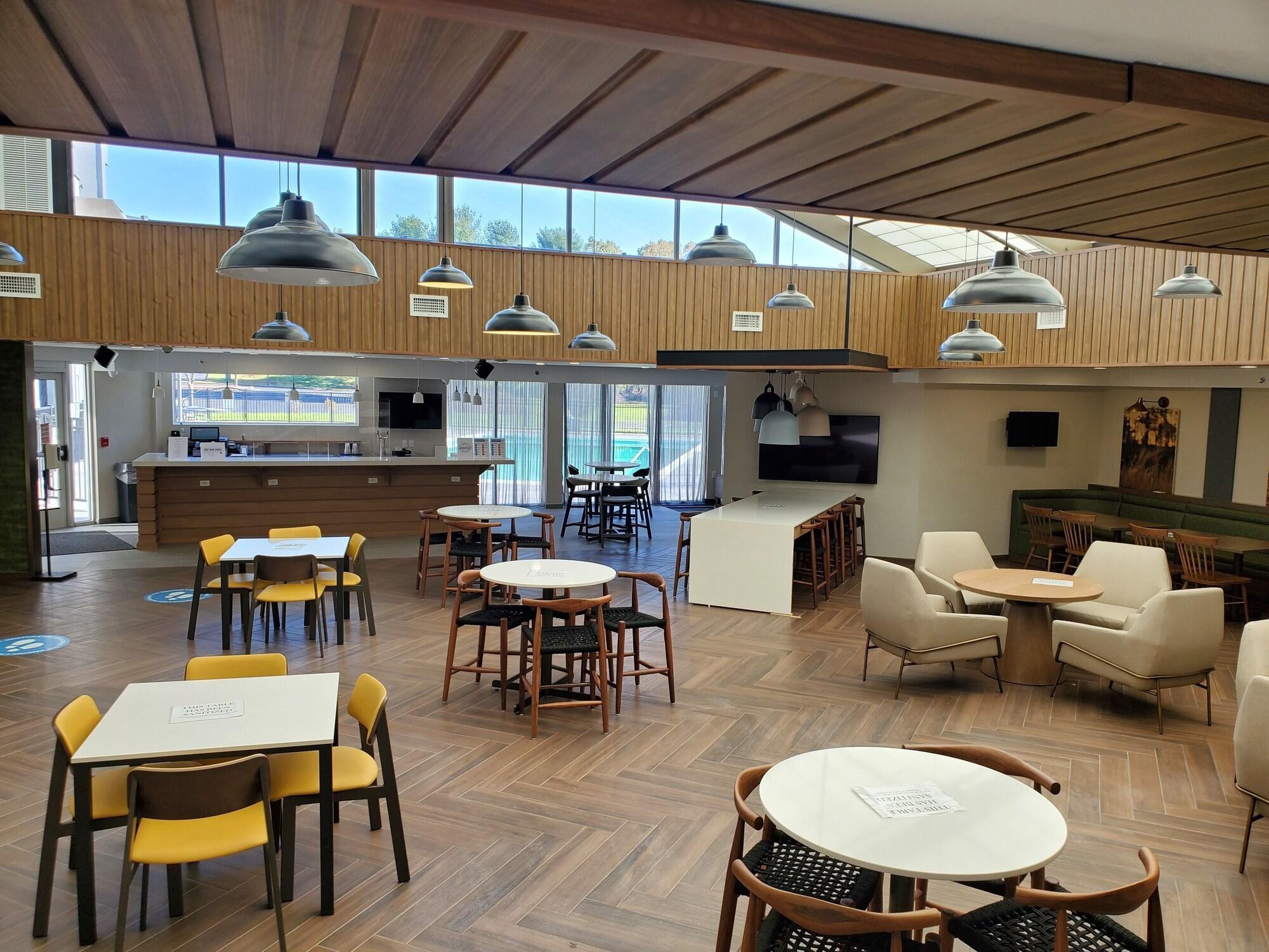 Fairfield Inn & Suites Springfield Enfield Extérieur photo