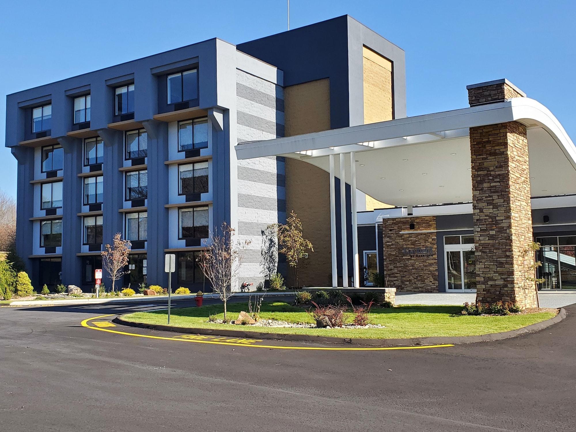 Fairfield Inn & Suites Springfield Enfield Extérieur photo