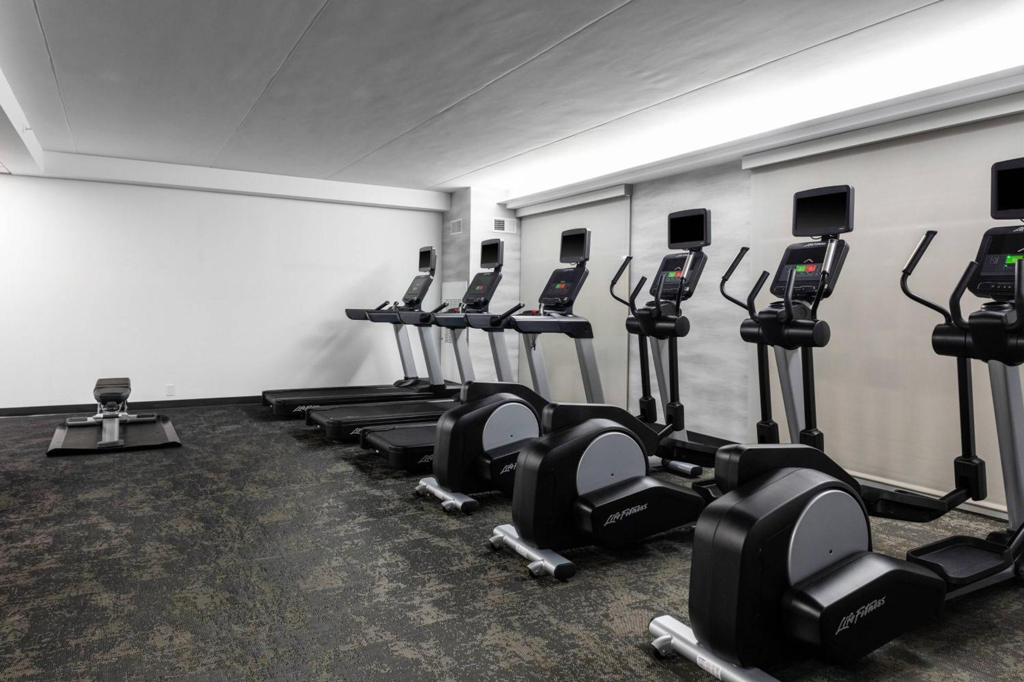 Fairfield Inn & Suites Springfield Enfield Extérieur photo