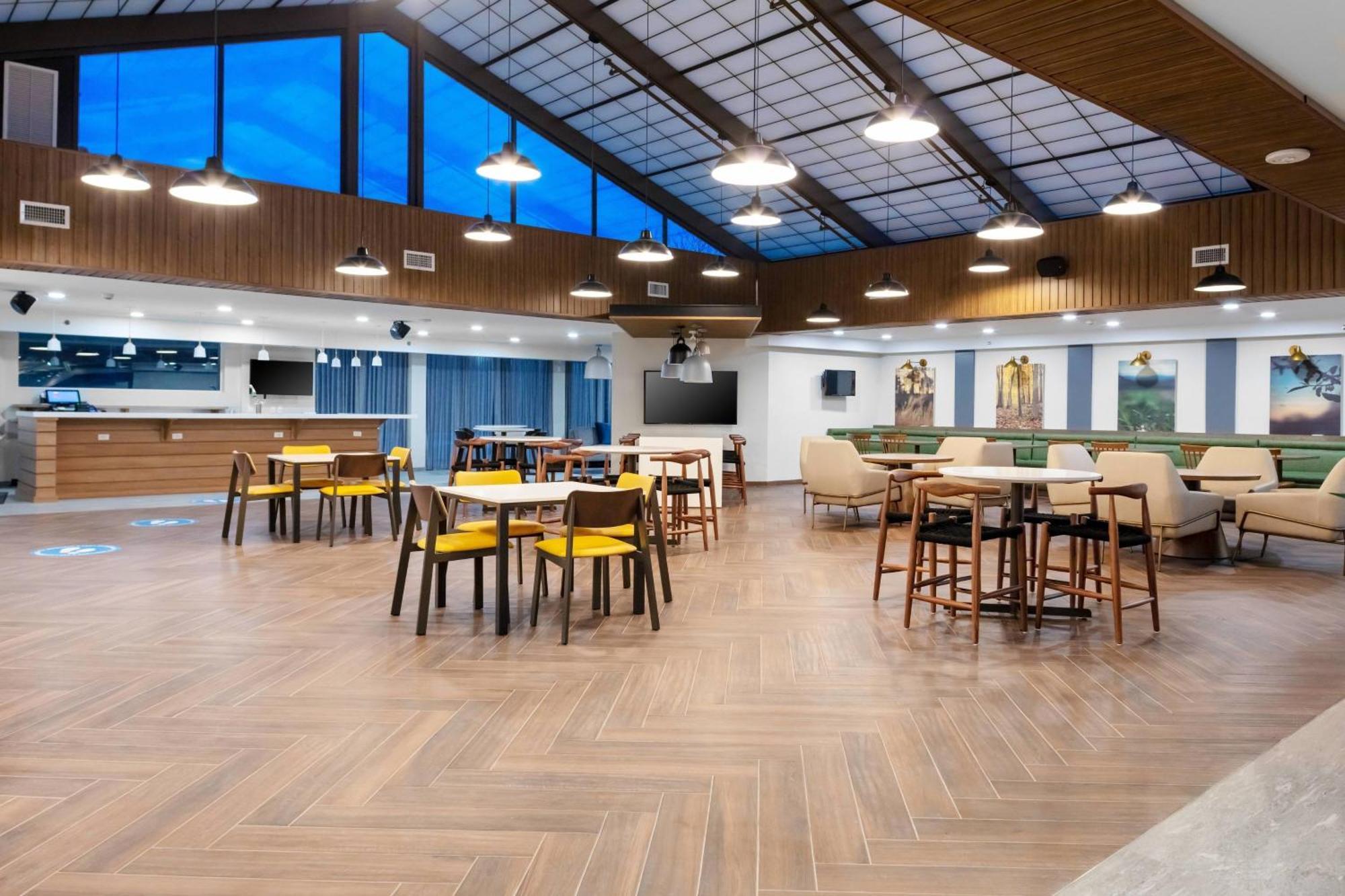 Fairfield Inn & Suites Springfield Enfield Extérieur photo
