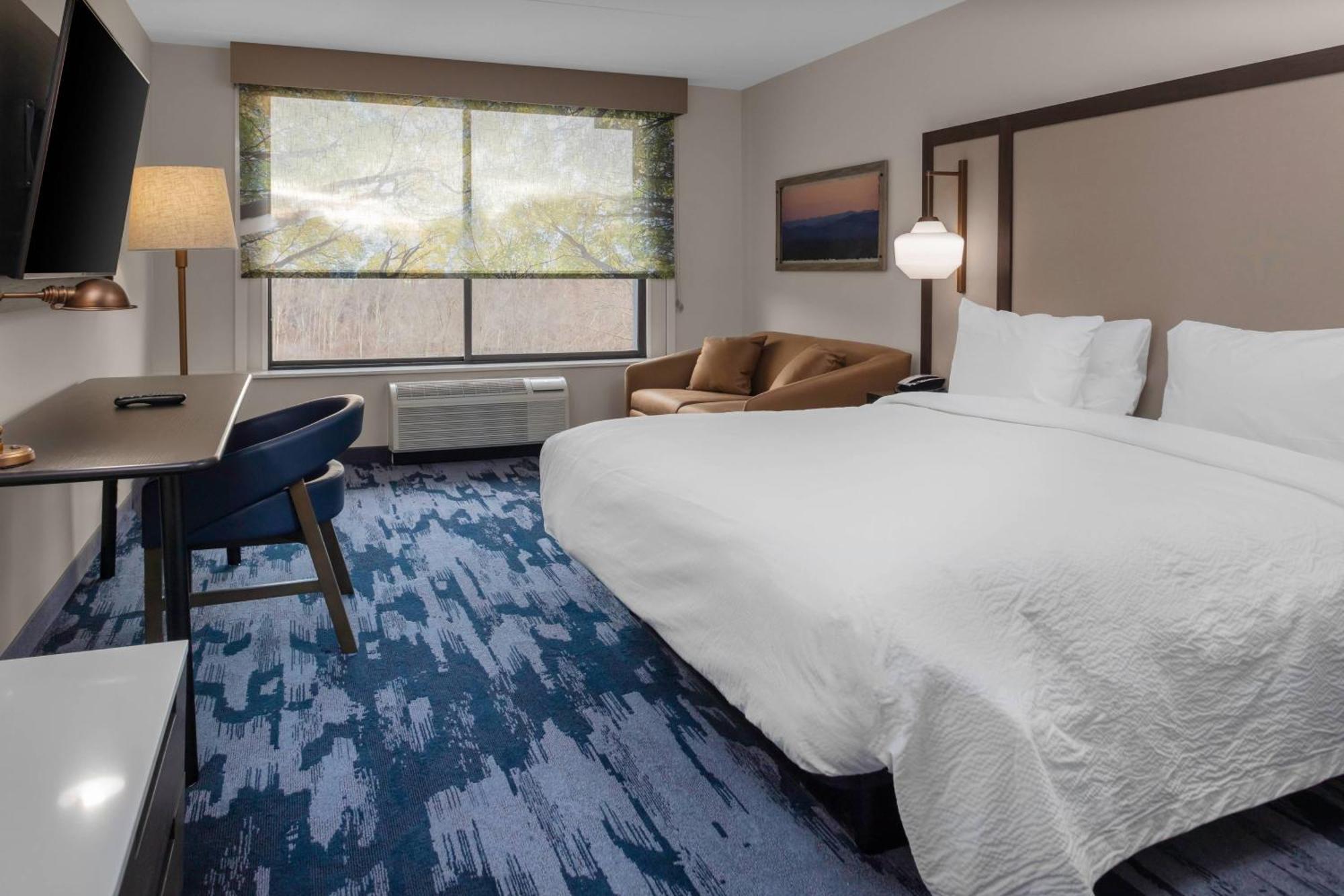 Fairfield Inn & Suites Springfield Enfield Extérieur photo